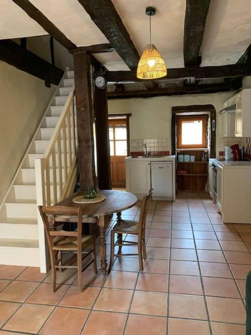 Maison Medievale Climatisee Avec Jardin モンパジエ エクステリア 写真