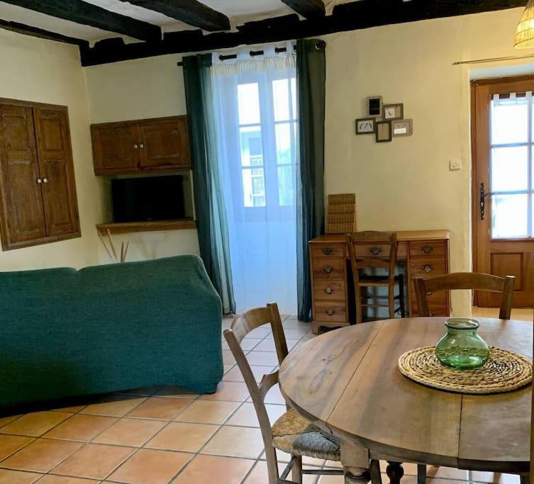 Maison Medievale Climatisee Avec Jardin モンパジエ エクステリア 写真